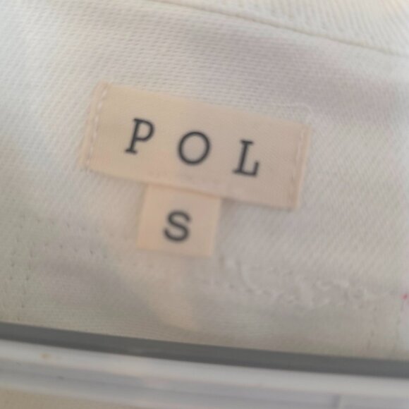 NWT POL Cropped Denim Jacket Paint Splatter Distressed Fringe Size Small - Picture 3 of 3